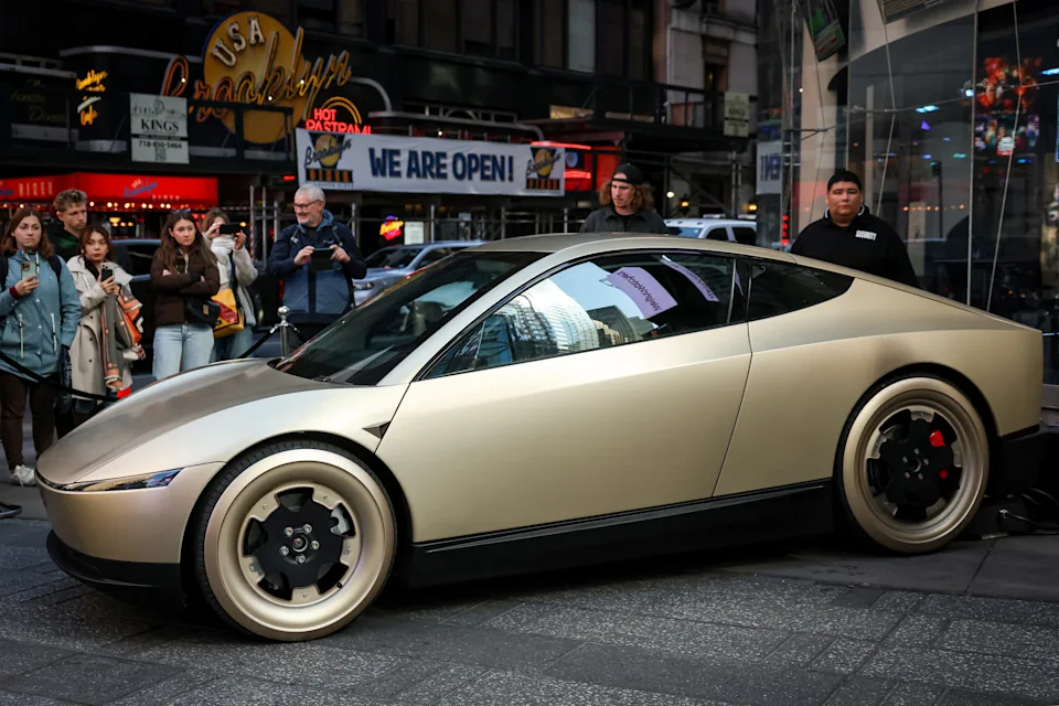 tesla_ev_cybercab_435234