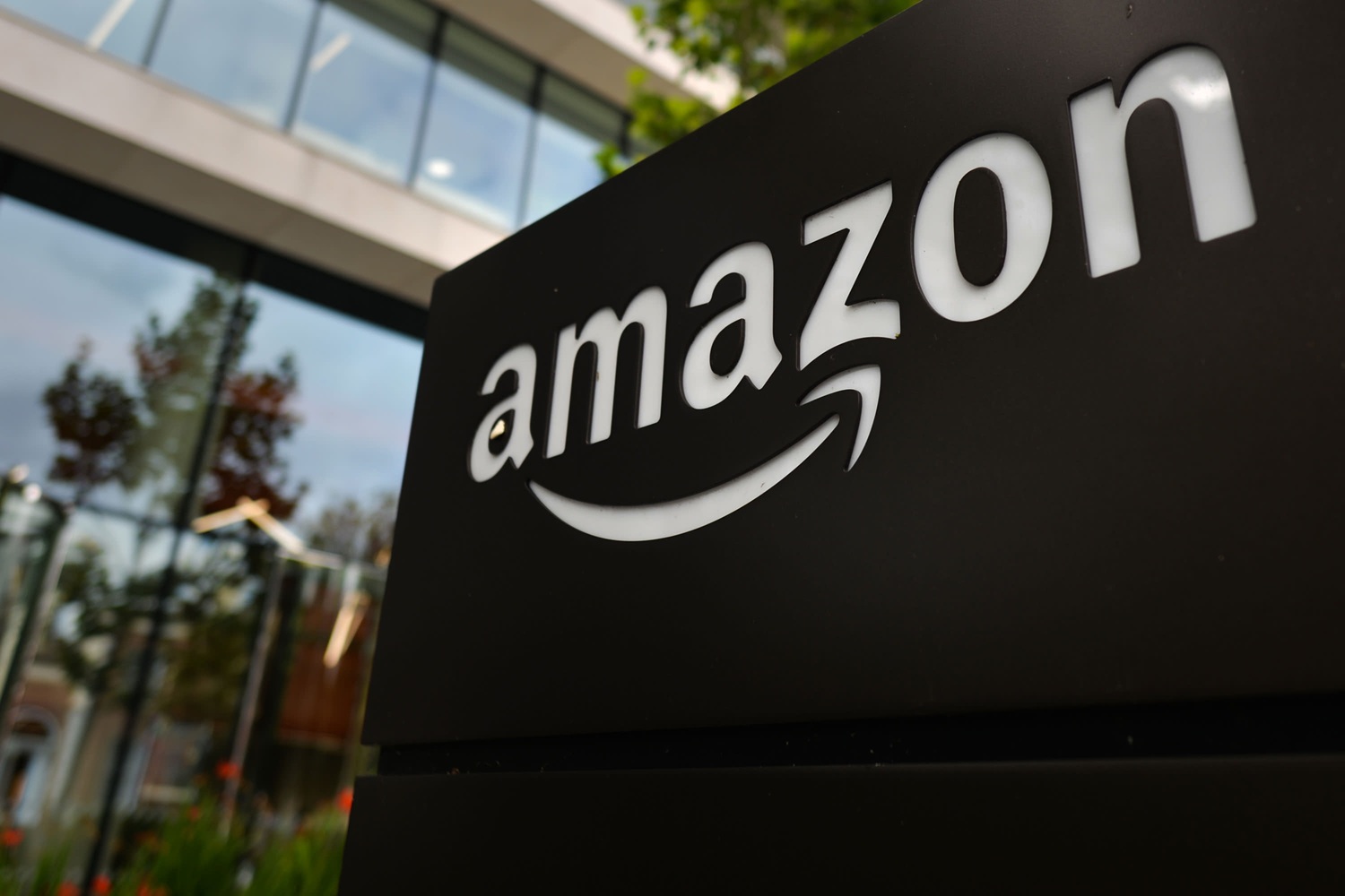 amazon_logo_market_palce_24554235253