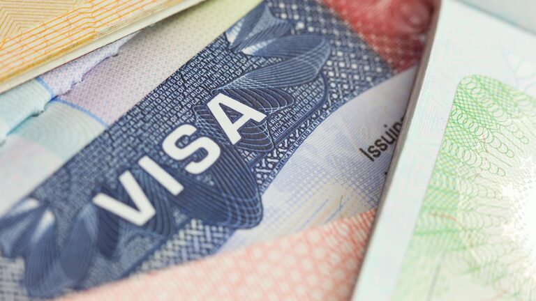 us_visa_immigration_tourism_452543