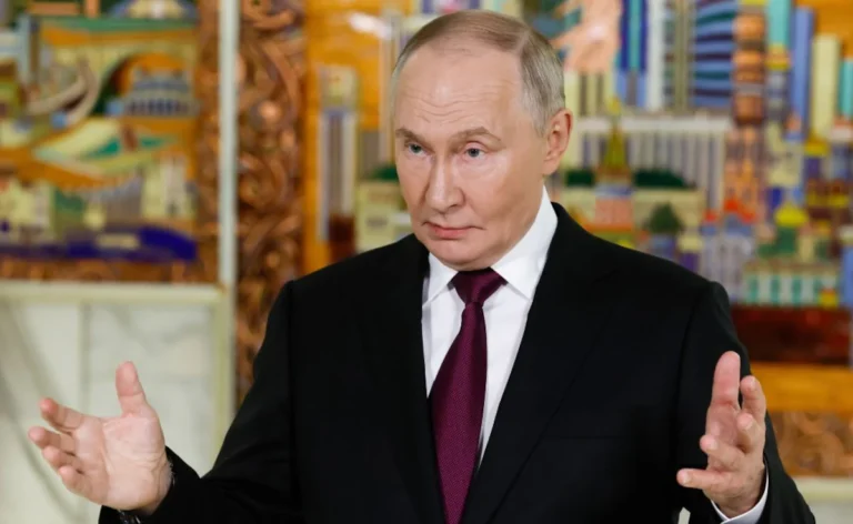 vladimir-putin_russian-president_dictators_24642553